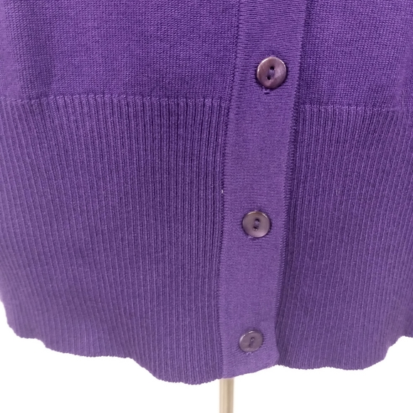 Cyrus Plum Button-Up Cropped Cardigan Roses Medium - Picture 6 of 10